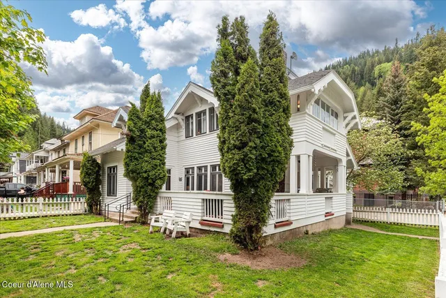 $1,170,000 | 504 1st Street, Wallace, ID 83873