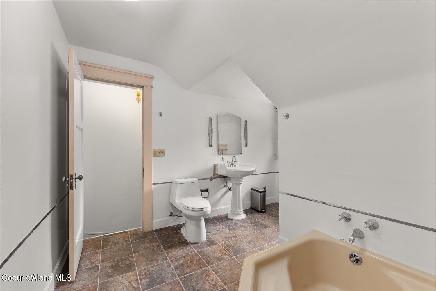 504 1st Street Wallace, ID 83873 - Photo 70 of 97 Bathroom