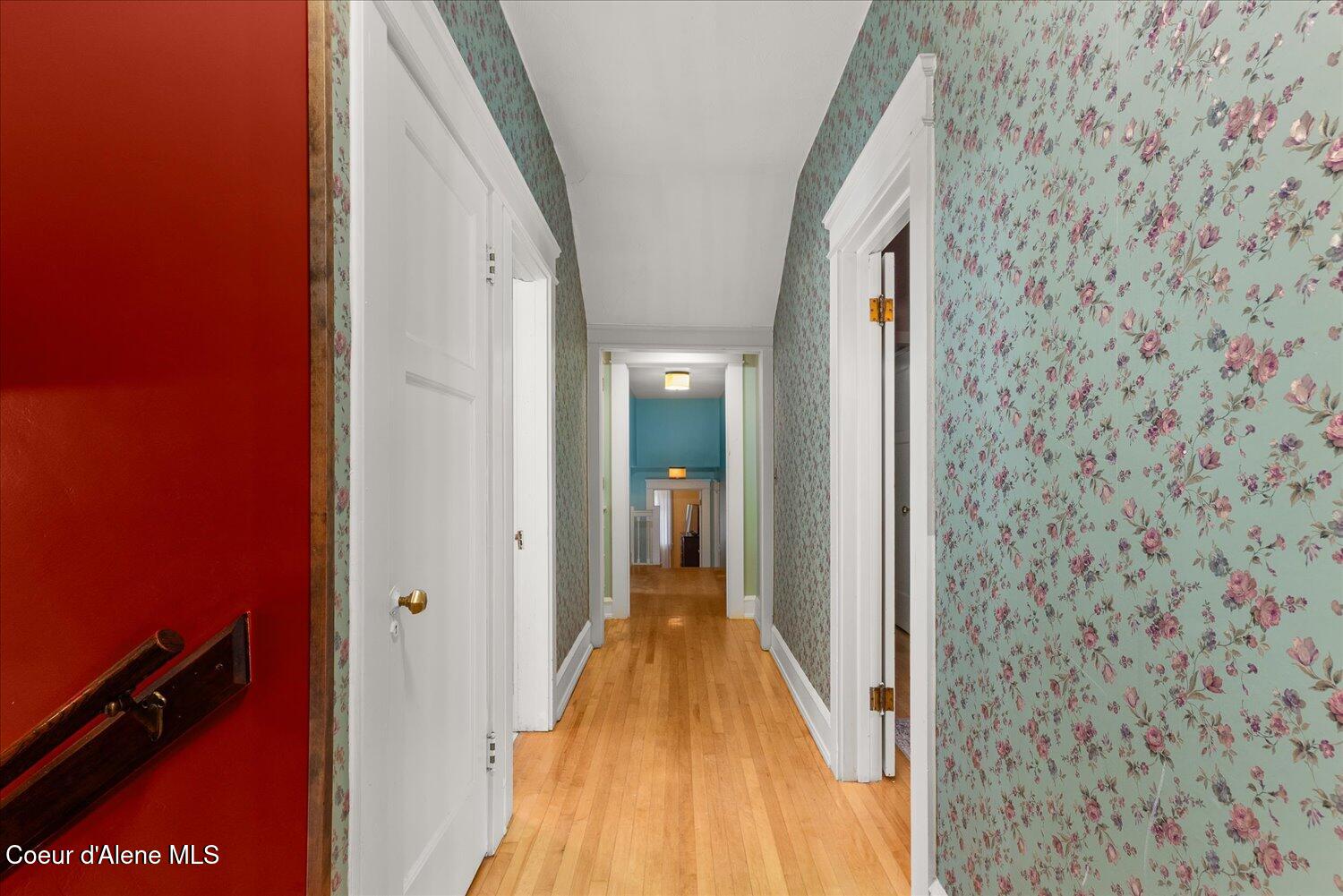 504 1st Street Wallace, ID 83873 - Photo 87 of 97 Hallway