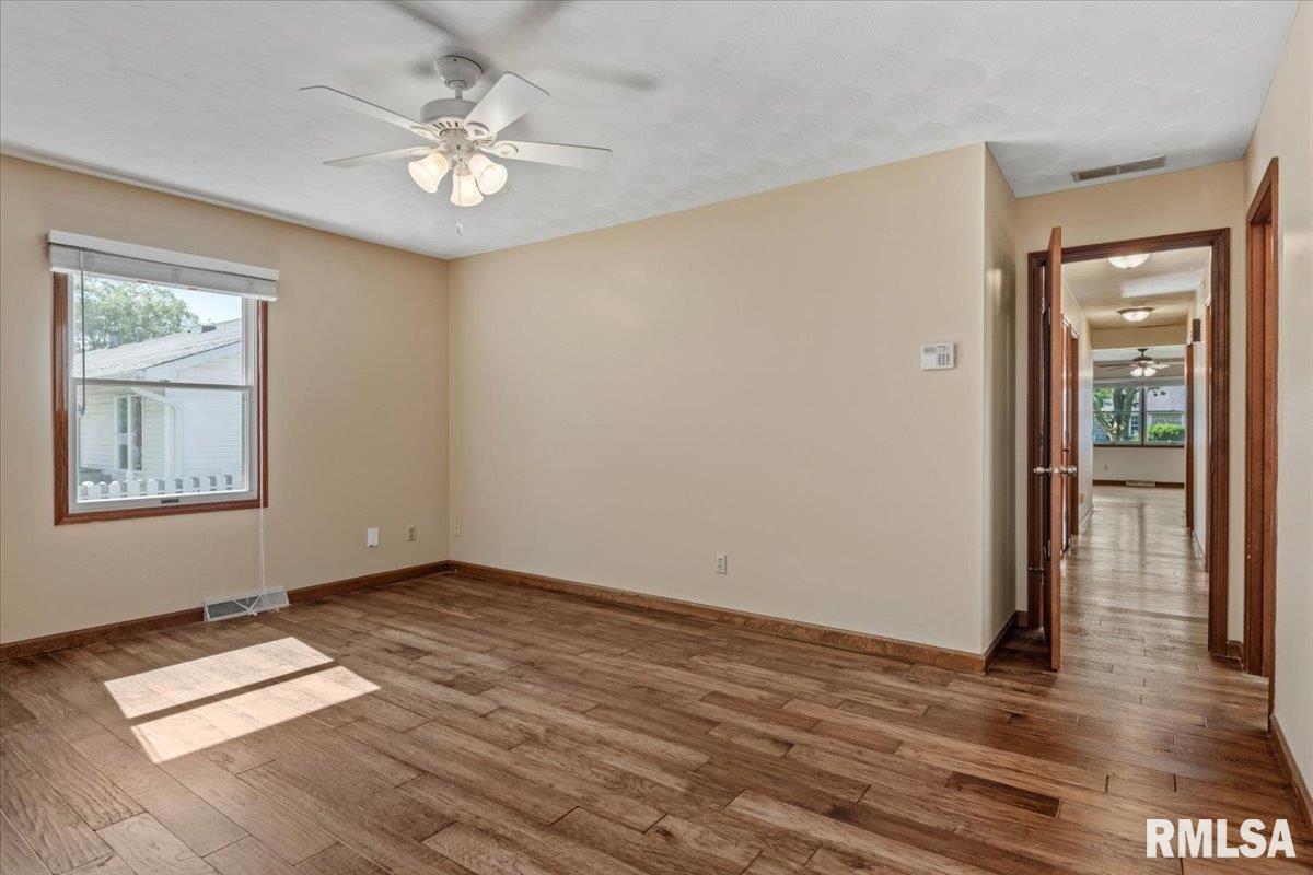 3129 Turning Mill Drive Springfield, IL 62704 - Photo 18 of 30