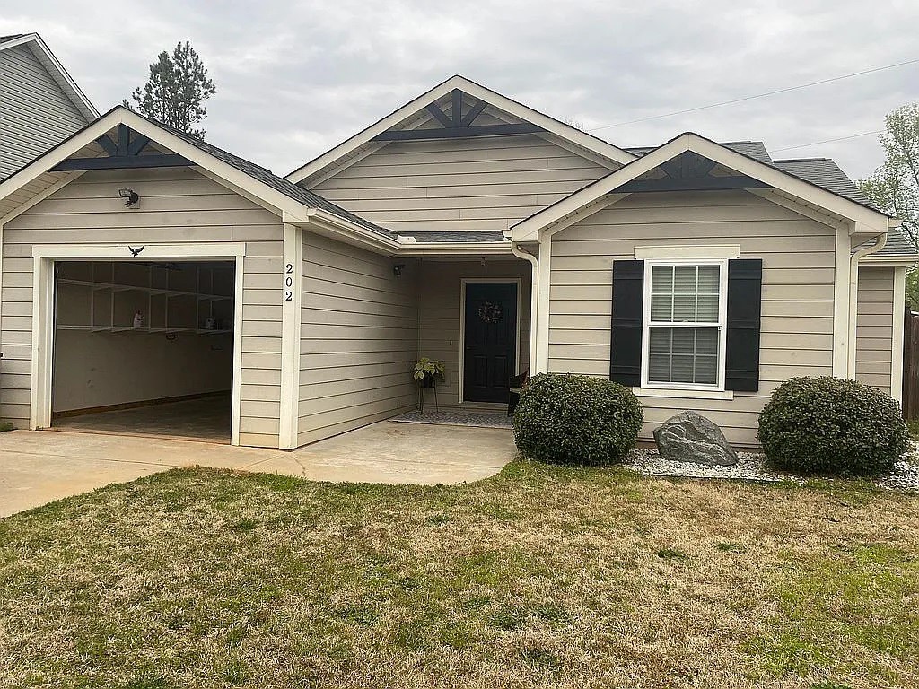 202 Maple Grove Road Seneca, SC 29678 - Photo 1 of 38 Gallery Image 1