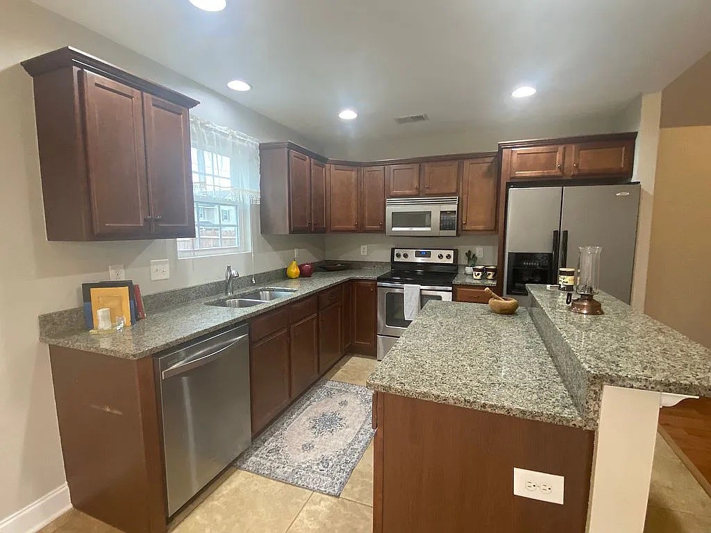 202 Maple Grove Road Seneca, SC 29678 - Photo 13 of 38 Gallery Image 13