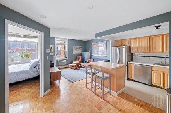 $400,000 | 102 Bradhurst Avenue, Unit 906 | Central Harlem