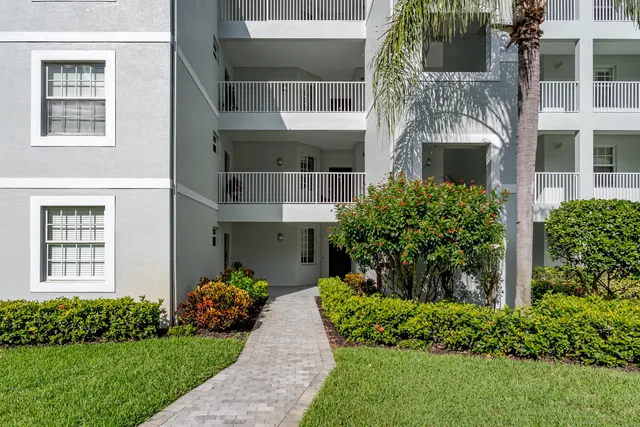 $330,000 | 3990 Loblolly Bay Drive, Unit 302, Naples, FL 34114