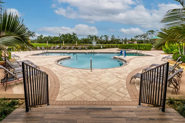 $330,000 | 3990 Loblolly Bay Drive, Unit 302, Naples, FL 34114