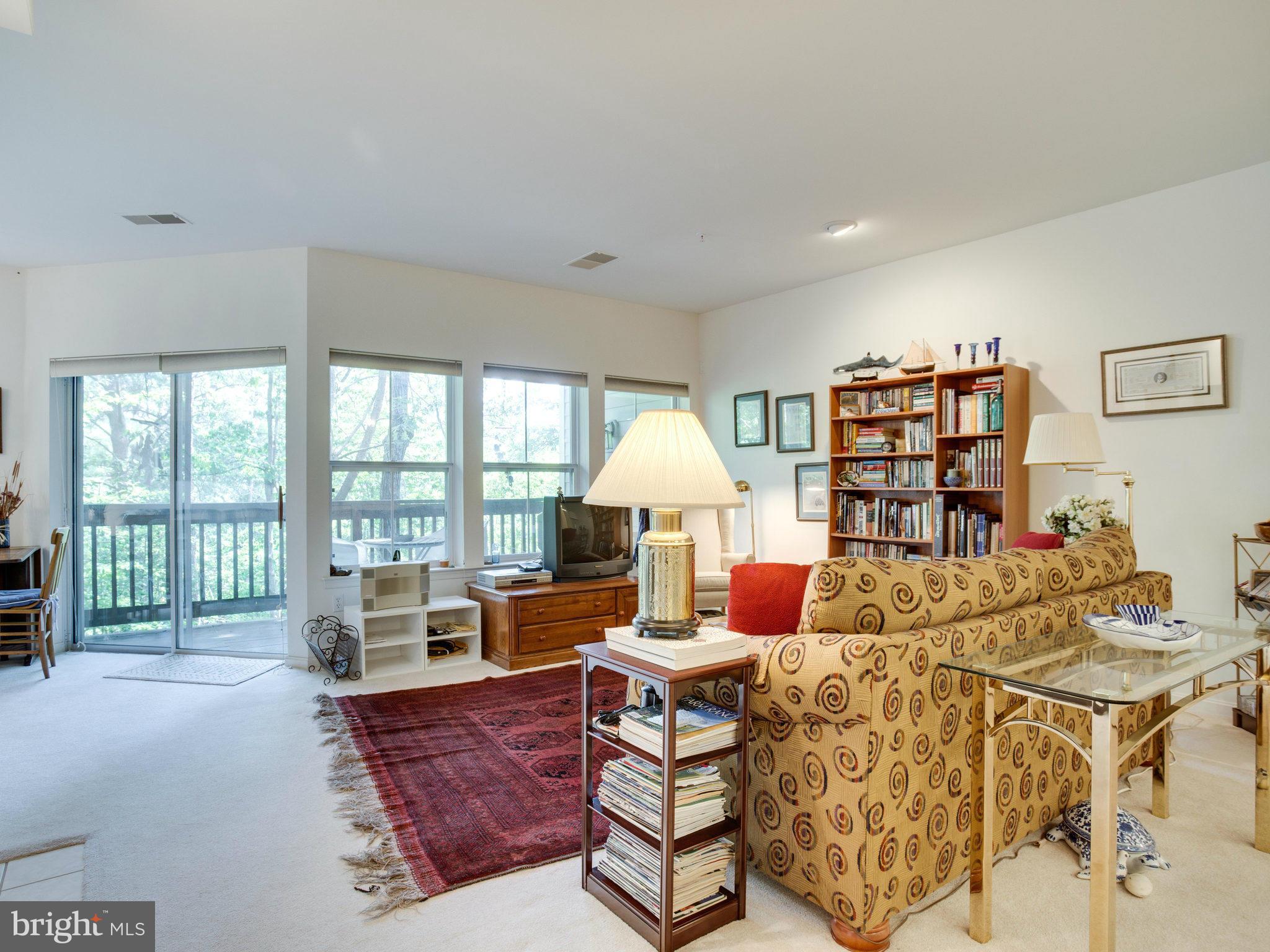 824 Runabout Loop, Unit 824 Solomons, MD 20688 - Photo 5 of 30 Living Room