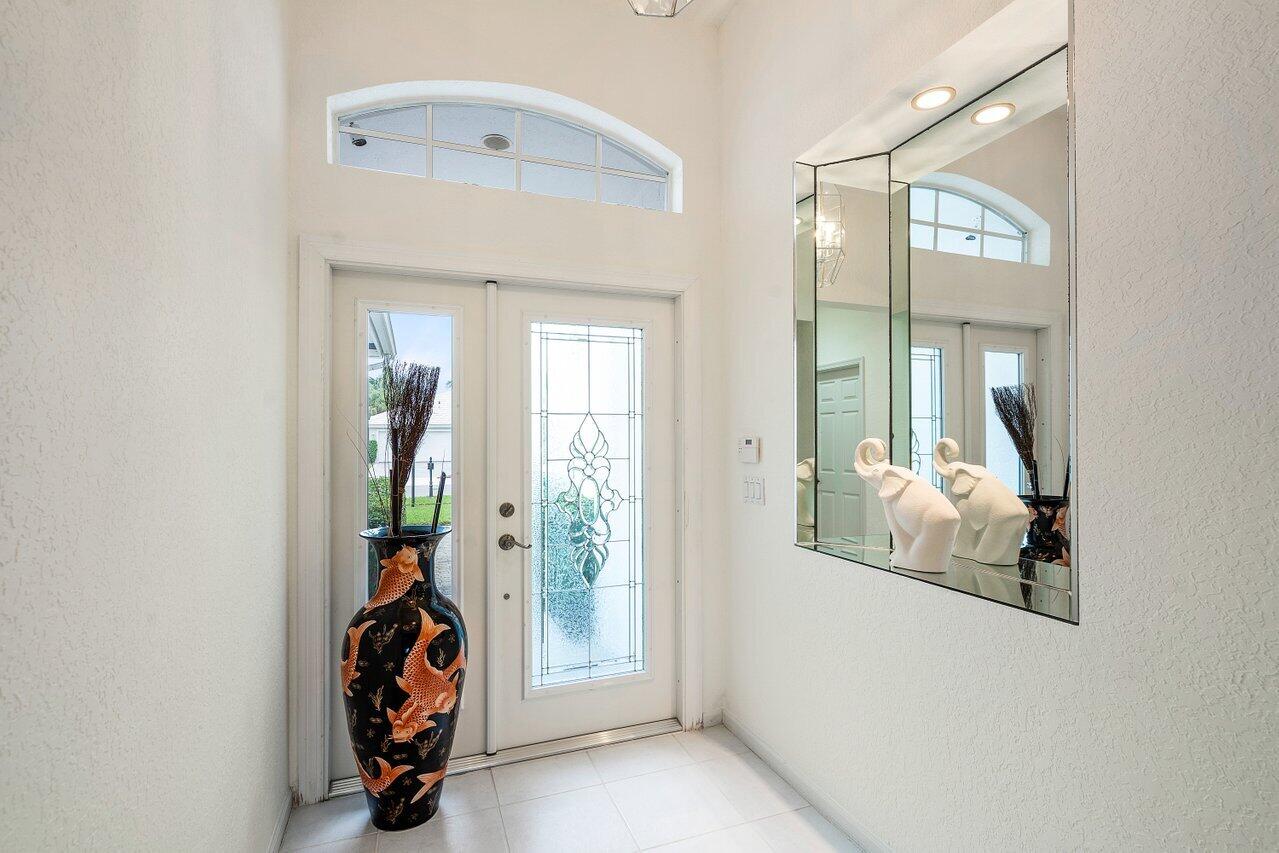 12824 Hyland Circle Boca Raton, FL 33428 - Photo 4 of 30 004-12824HylandCircle-BocaRaton-FL-33428