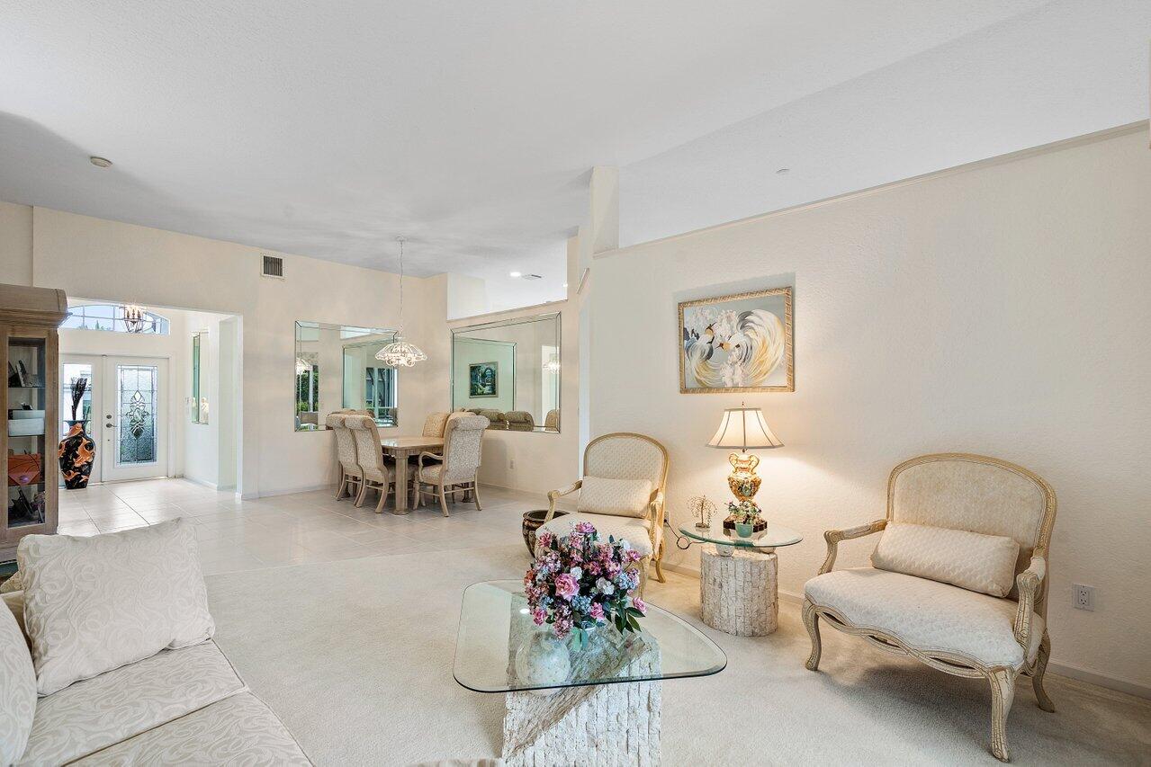 12824 Hyland Circle Boca Raton, FL 33428 - Photo 5 of 30 007-12824HylandCircle-BocaRaton-FL-33428
