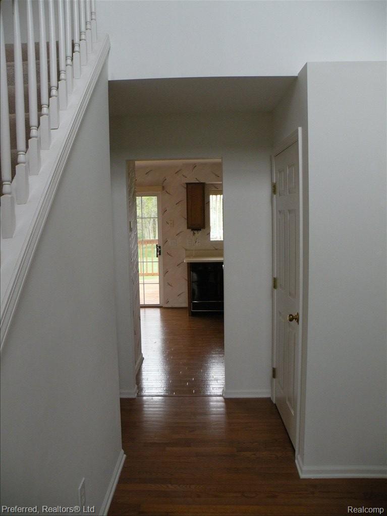 24742 Jamestowne Road Novi, MI 48375 - Photo 11 of 15 Foyer