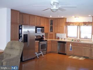 605 Neck Road Burlington, NJ 08016 - Photo 2 of 3