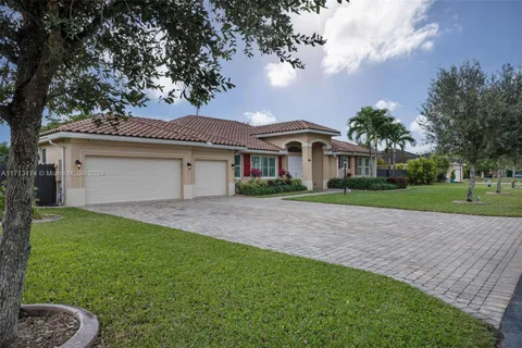 $875,000 | 1528 Northwest 21st Street, Homestead, FL 33030