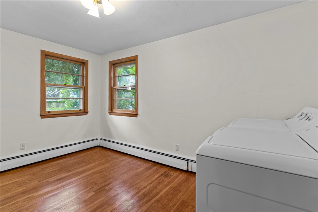 32 Rowe Drive Cranston, RI 02921 - Photo 12 of 48 Gallery Image 12