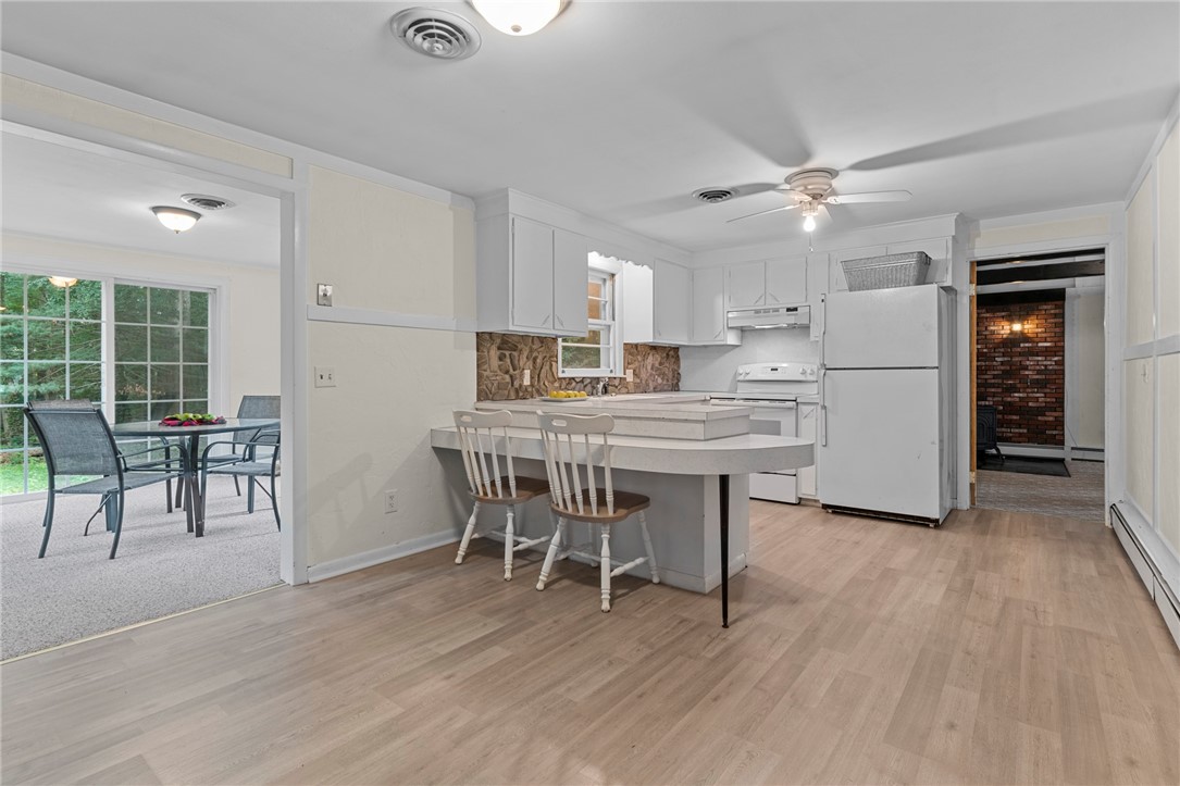 32 Rowe Drive Cranston, RI 02921 - Photo 10 of 48 Gallery Image 10