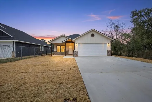 $259,000 | 928 Duckenfield Avenue, Tyler, TX 75701