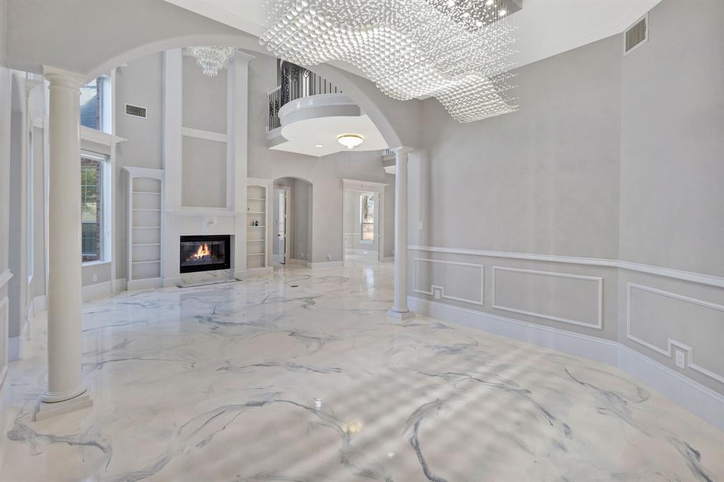 1004 Drake Drive Euless, TX 76039 - Photo 31 of 39