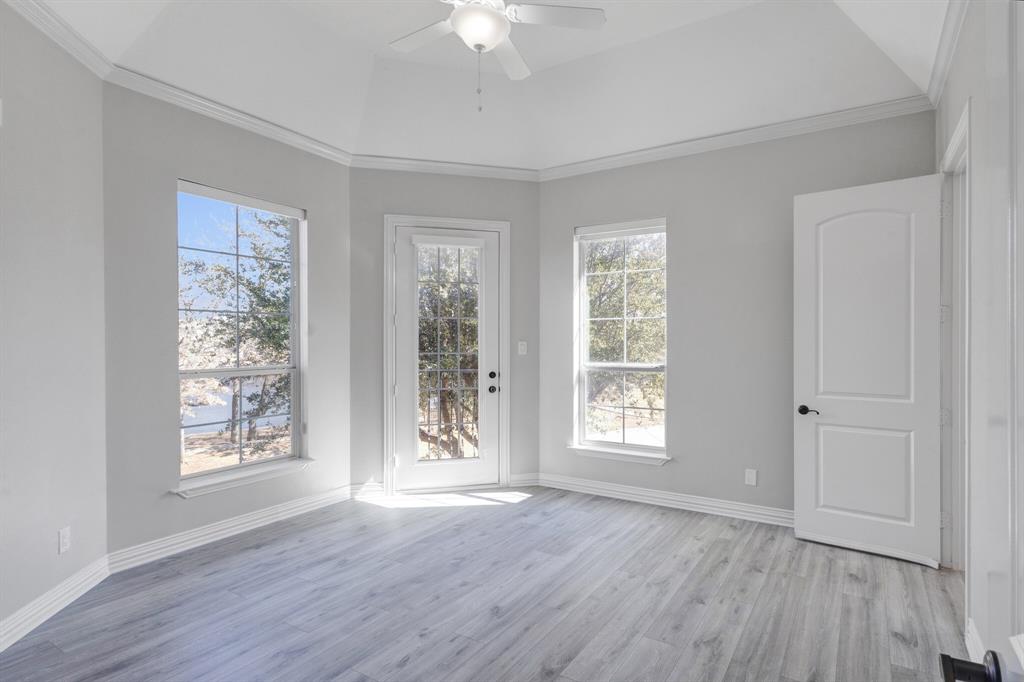 1004 Drake Drive Euless, TX 76039 - Photo 32 of 39