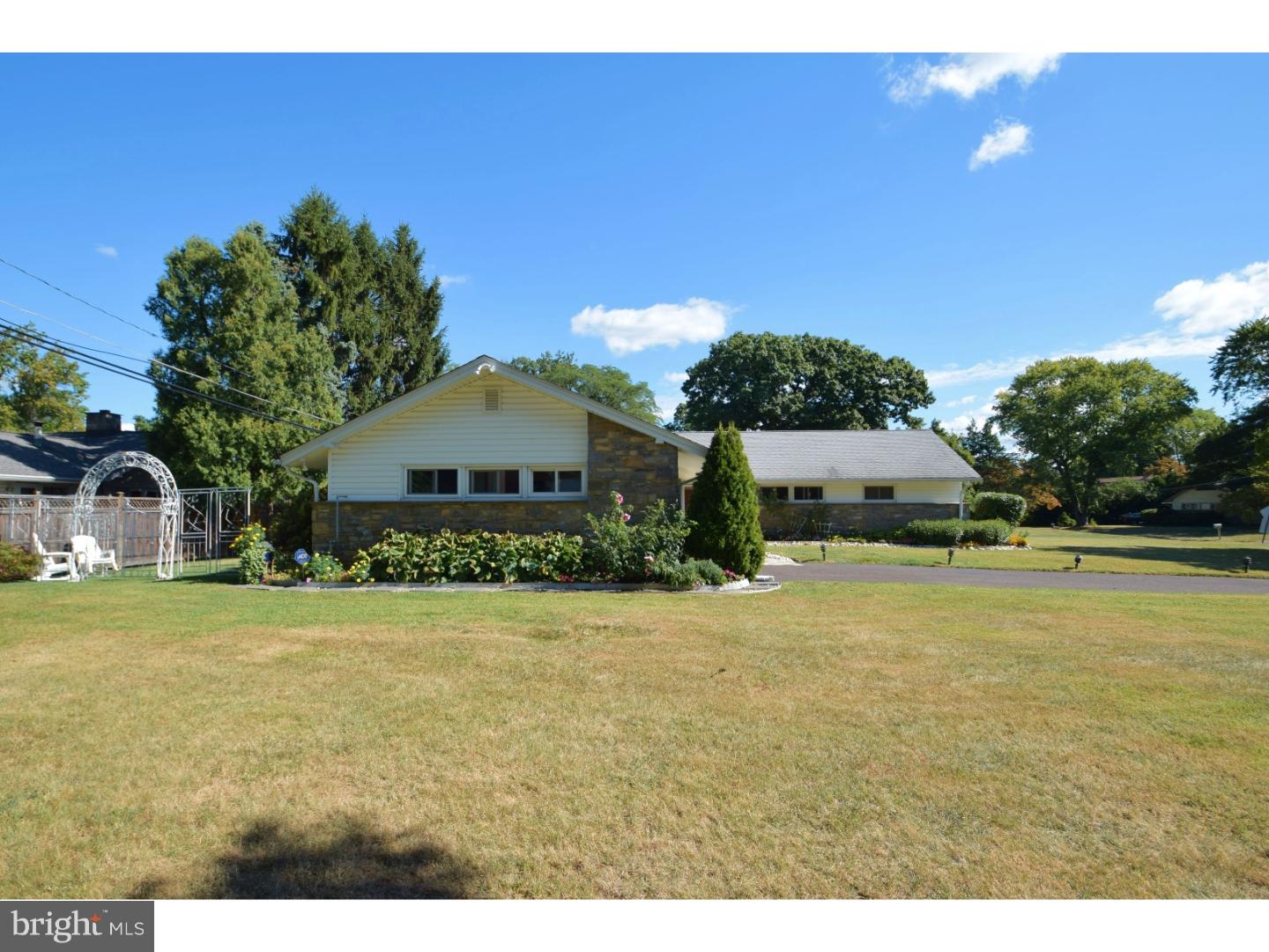 7756 Mellon Road Wyncote, PA 19095 - Photo 4 of 25 Exterior Side
