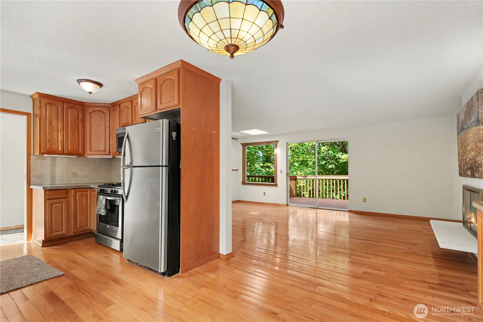 11617 7th Avenue Southwest Seattle, WA 98146 - Photo 8 of 36 Gallery Image 8