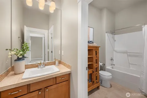 $2,400,000 | 2440 Northeast Daphne Street, Issaquah, WA 98029