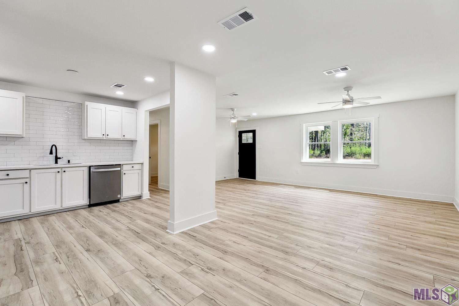 33007 Duff Road Walker, LA 70785 - Photo 4 of 13 Gallery Image 4