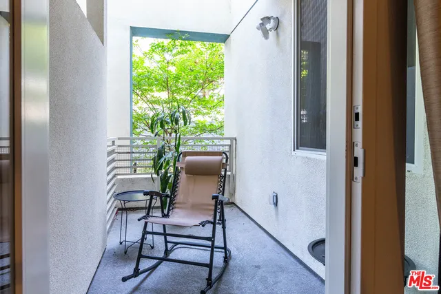 $815,000 | 436 South Virgil Avenue, Unit 206, Los Angeles, CA 90020