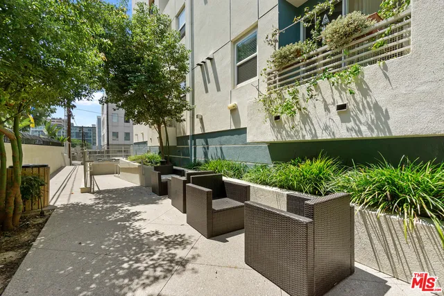 $815,000 | 436 South Virgil Avenue, Unit 206, Los Angeles, CA 90020