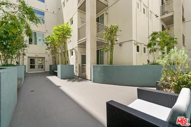 $815,000 | 436 South Virgil Avenue, Unit 206, Los Angeles, CA 90020