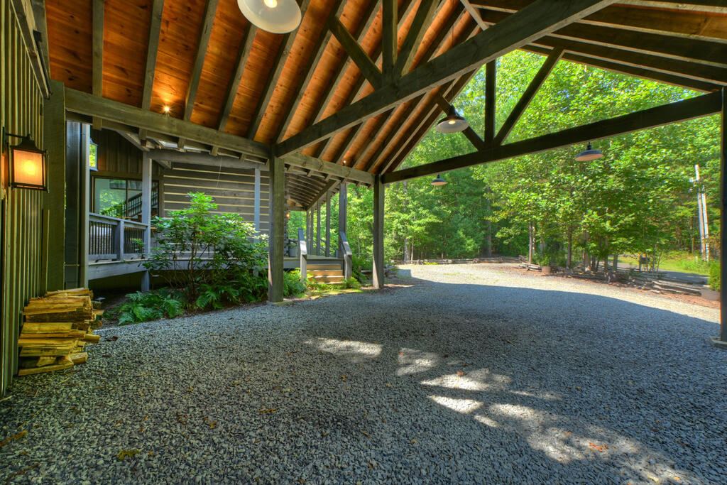 199 North Hiawatha Trail Blue Ridge, GA 30513 - Photo 7 of 52 Gallery Image 7