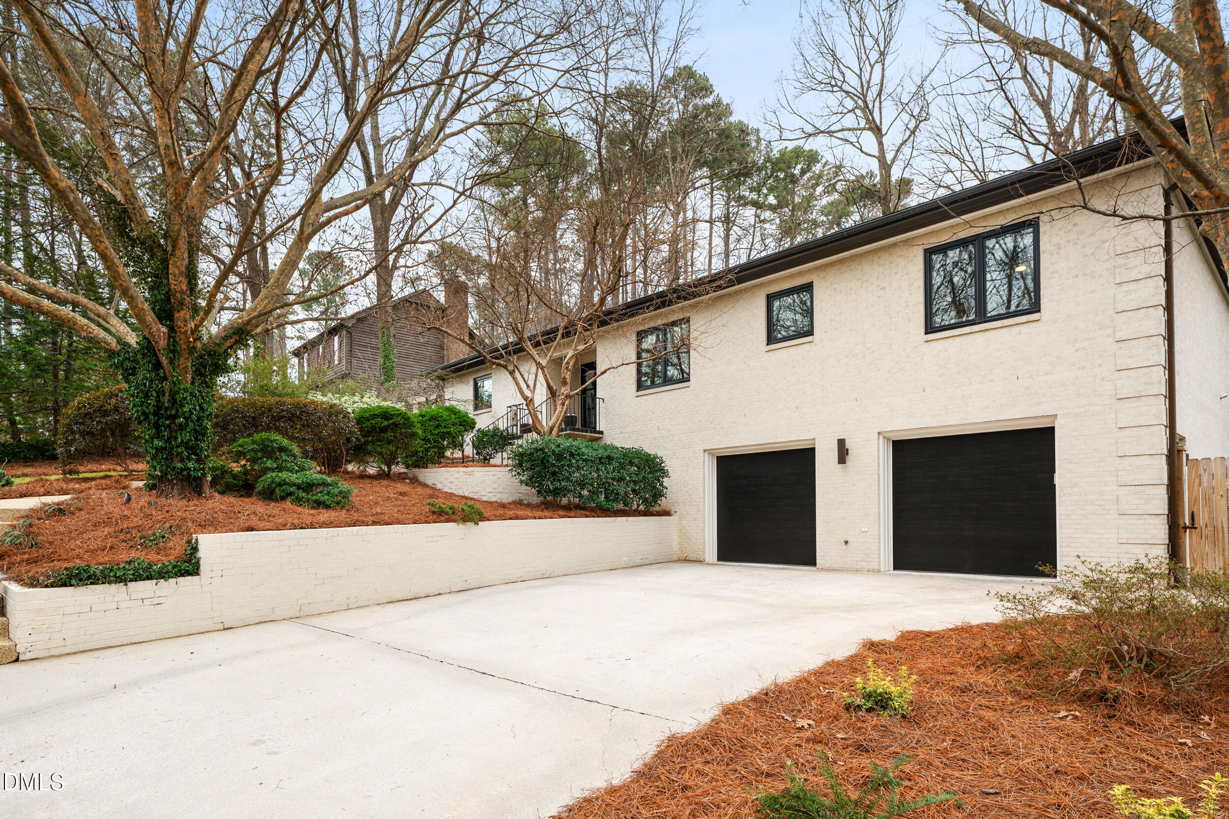 1201 Bancroft Street Raleigh, NC 27612 - Photo 3 of 47 Garage exterior