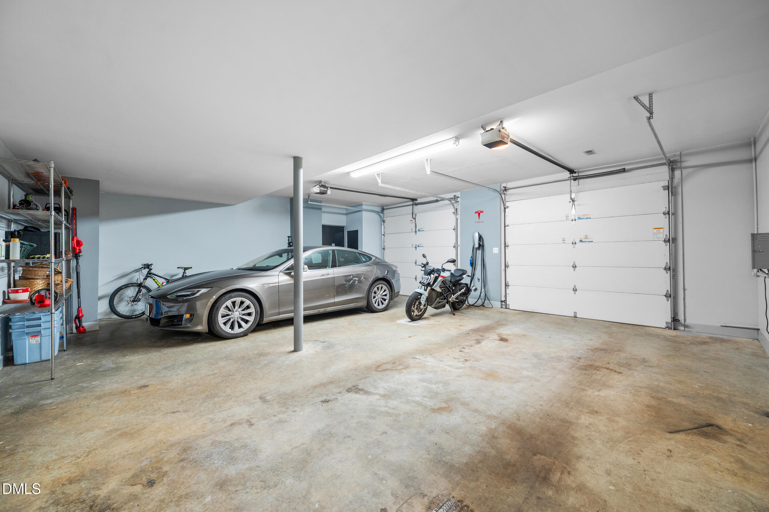 1201 Bancroft Street Raleigh, NC 27612 - Photo 38 of 47 Garage