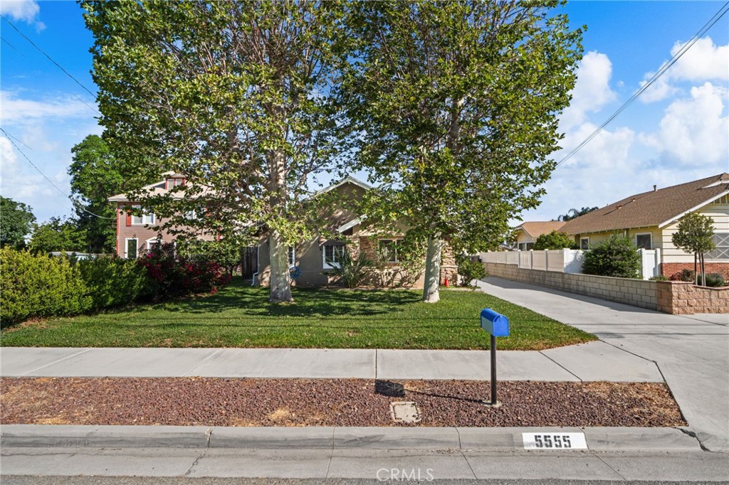 5555 Grand Riverside, CA 92504 - Photo 39 of 41