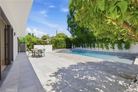 $2,399,999 | 5016 Rubio Avenue, Encino, CA 91436