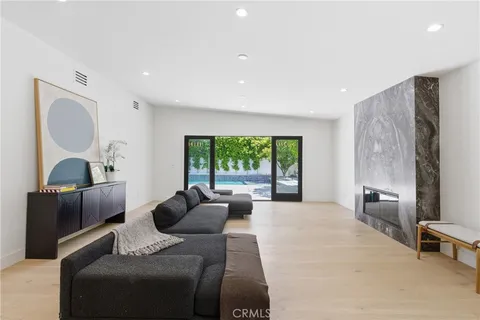 $2,399,999 | 5016 Rubio Avenue, Encino, CA 91436
