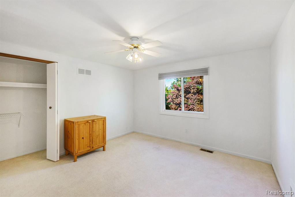 349 Shellbourne Drive Rochester Hills, MI 48309 - Photo 26 of 37