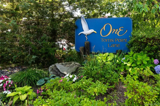 $339,000 | 1 Toms Point Lane, Unit C BUILDING 1, Port Washington, NY 11050