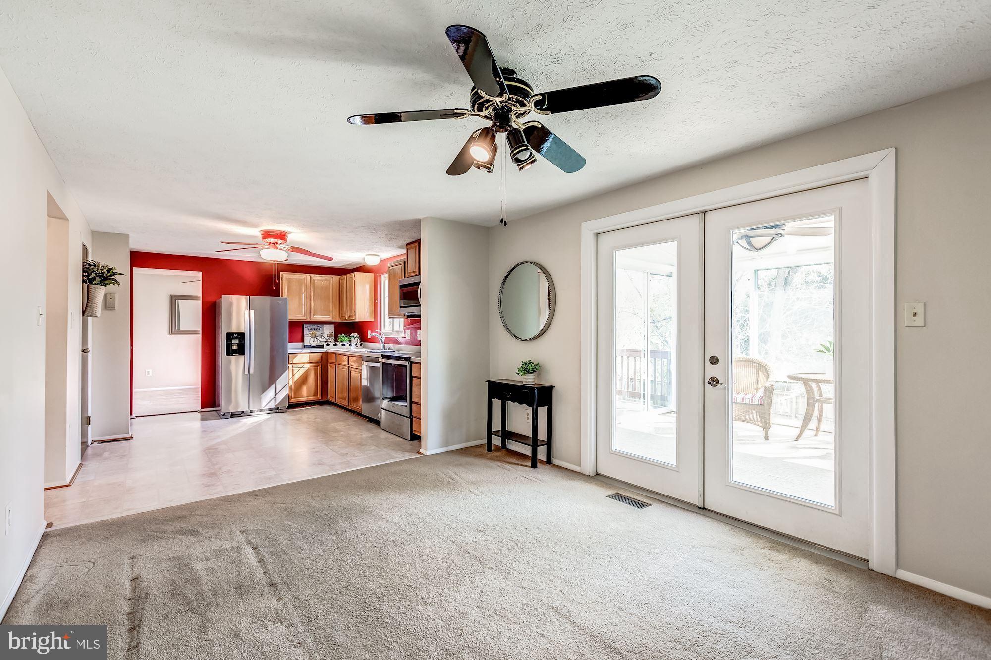 4361 Cub Run Road Chantilly, VA 20151 - Photo 13 of 41 this family room has so much natural light.