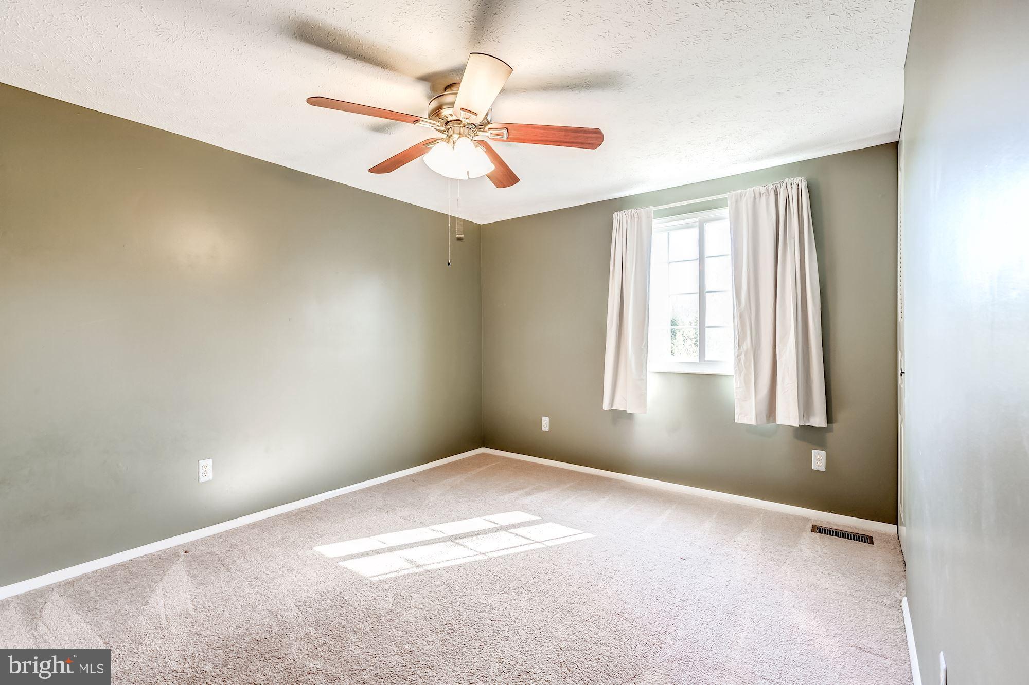 4361 Cub Run Road Chantilly, VA 20151 - Photo 29 of 41 bedroom 2