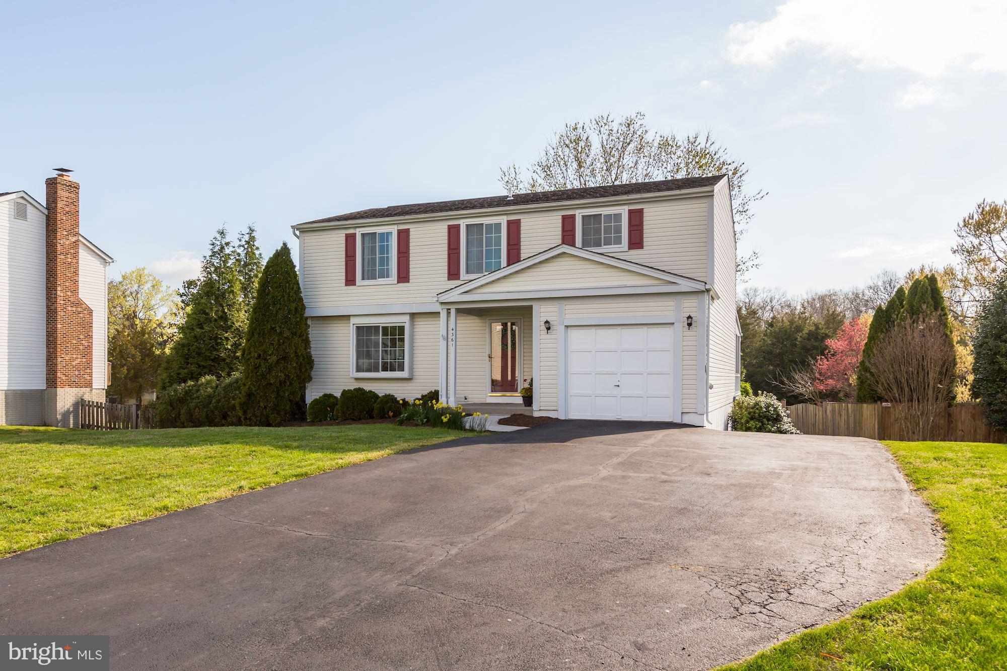 4361 Cub Run Road Chantilly, VA 20151 - Photo 36 of 41 front view with plenty of parking