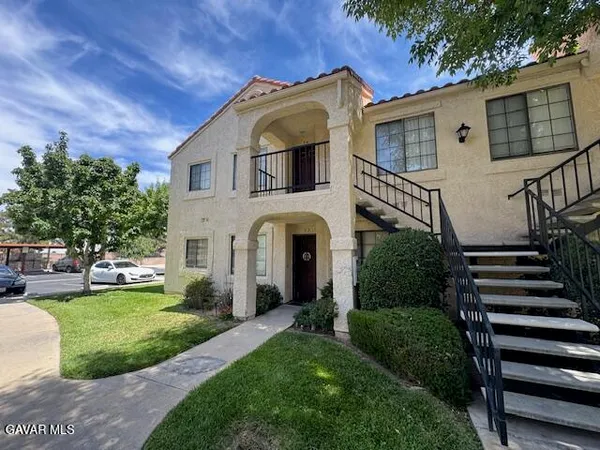 $199,900 | 2554 Olive Drive, Unit 54, Palmdale, CA 93550