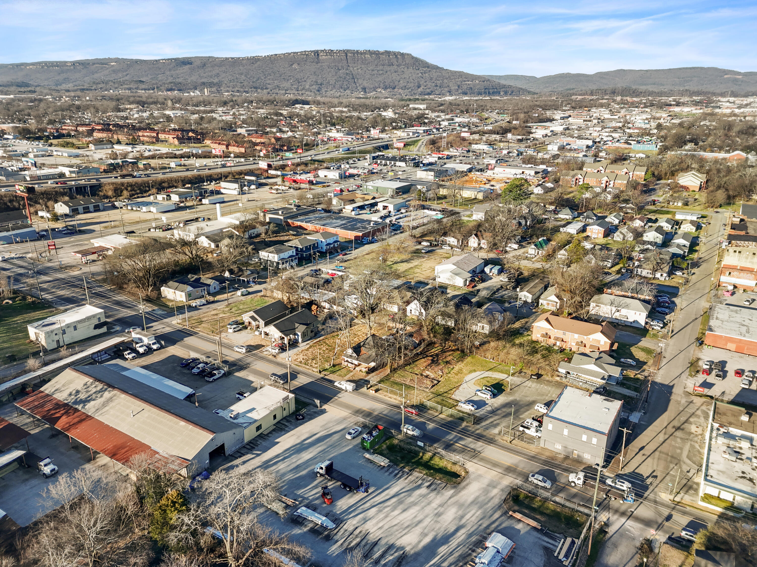 1915 Dodds Avenue Chattanooga, TN 37404 - Photo 26 of 28 dji_20260120221542_0140_d