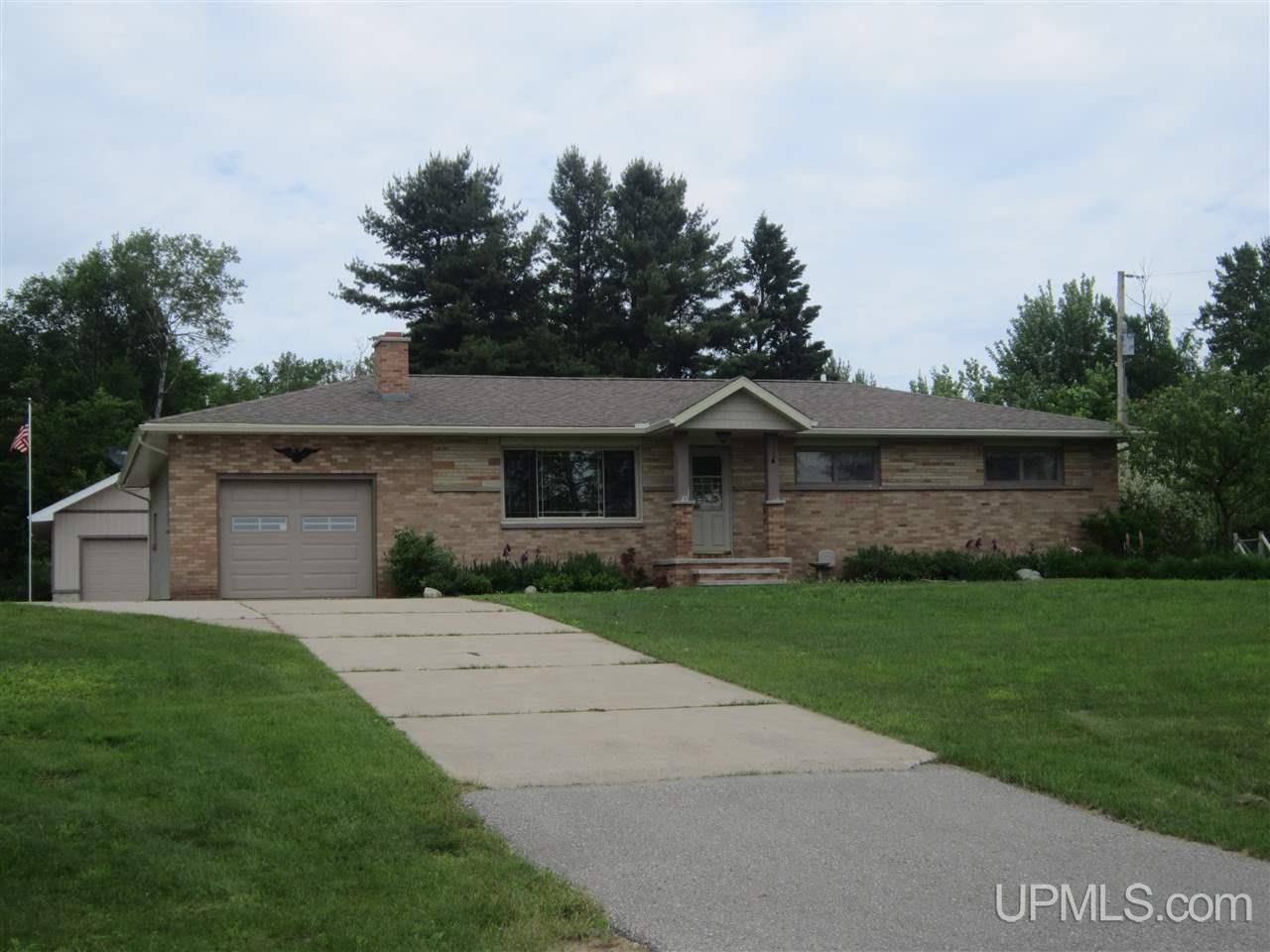 E9516 Lehnen Road Munising, MI 49862 - Photo 1 of 36 Gallery Image 1