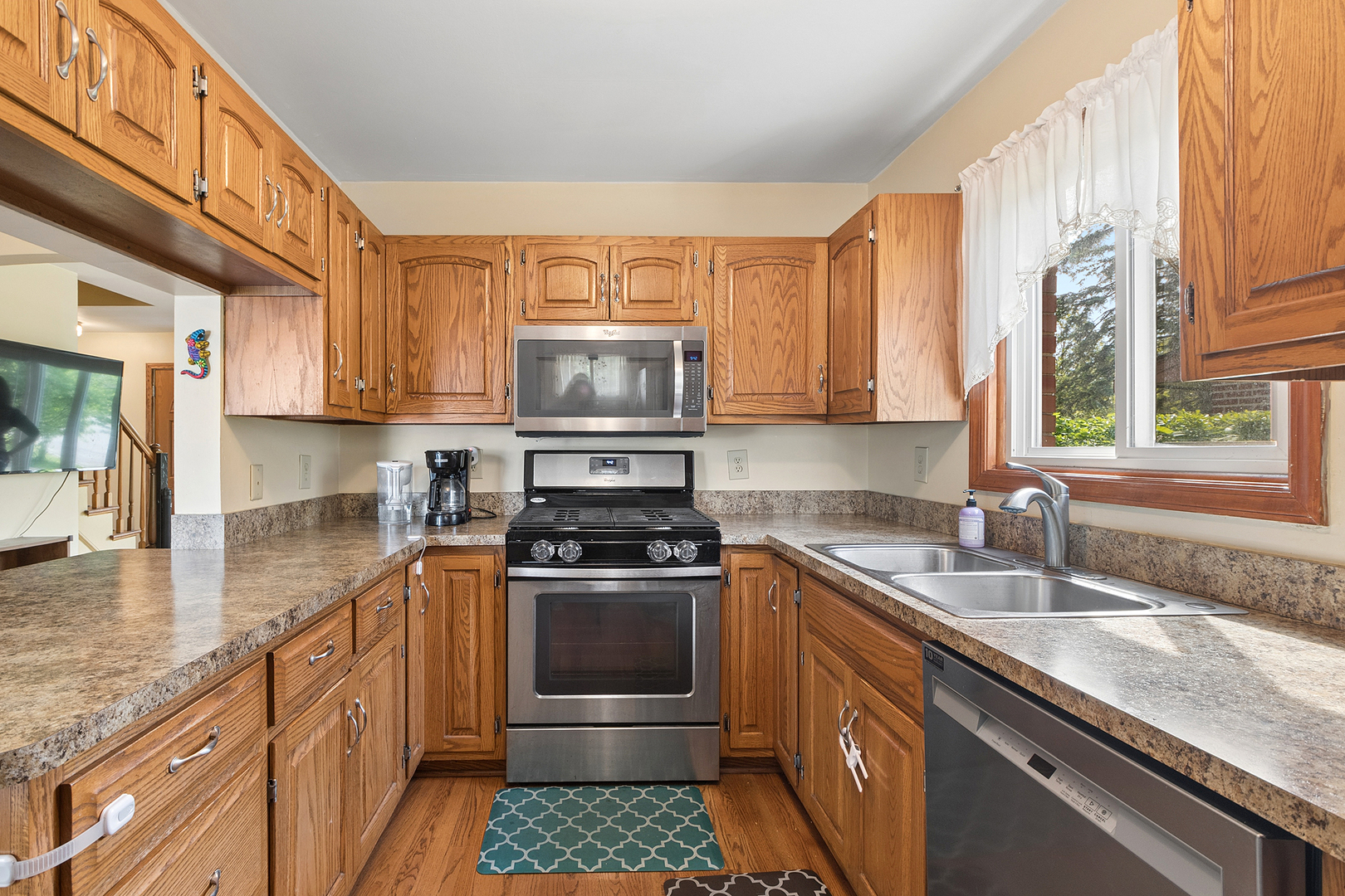 18646 Golfview Avenue Homewood, IL 60430 - Photo 13 of 38