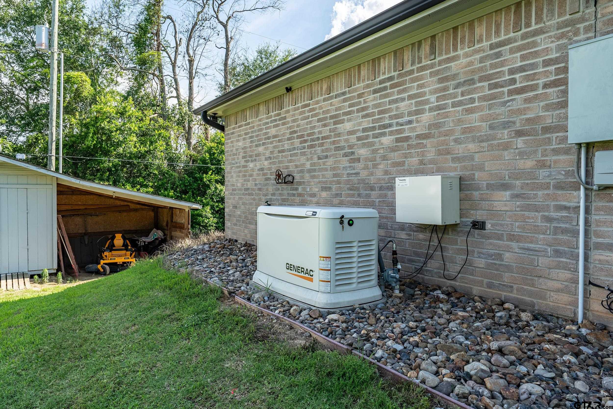 200 David Hawkins, TX 75765 - Photo 30 of 36