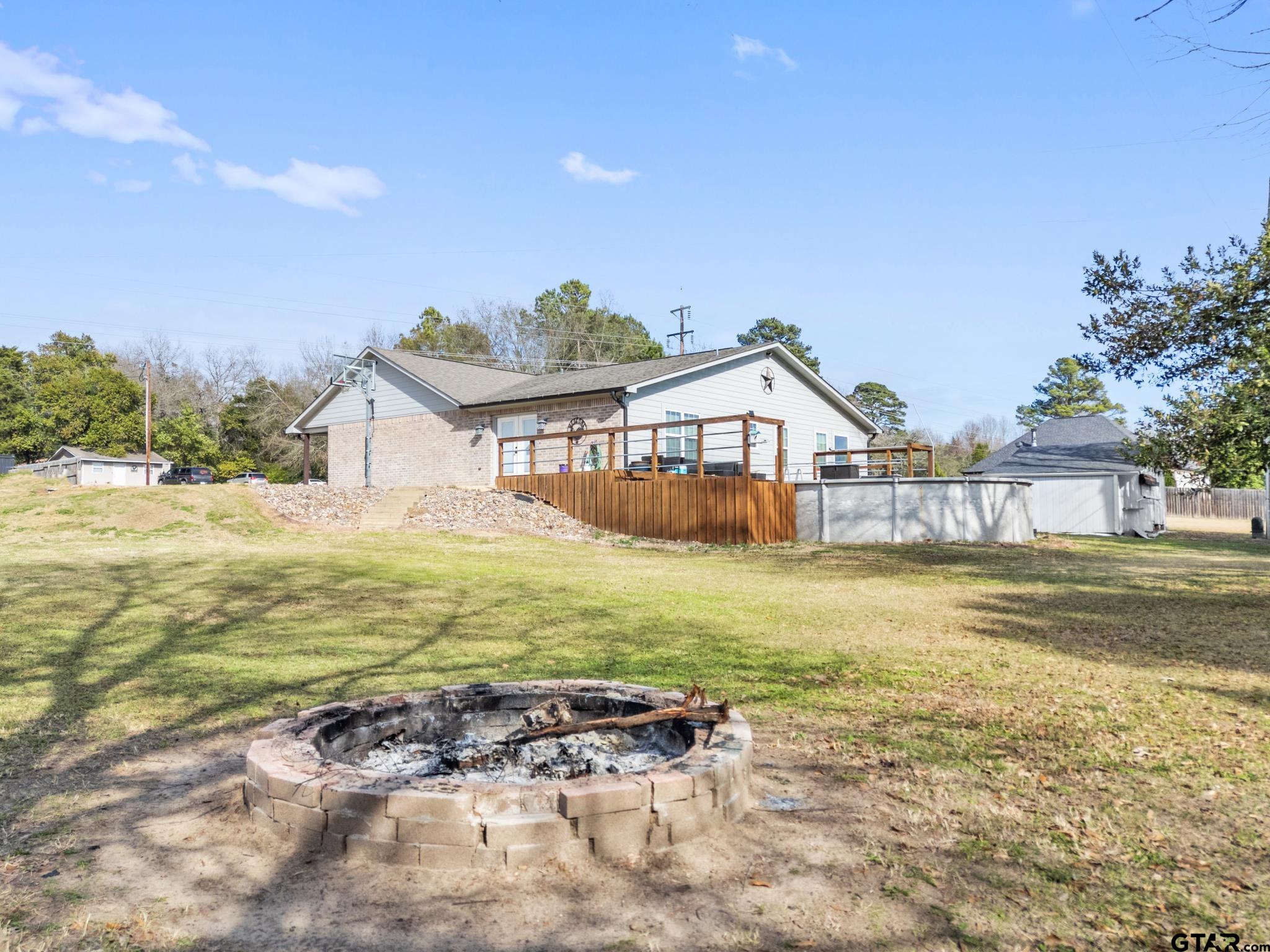 200 David Hawkins, TX 75765 - Photo 32 of 36