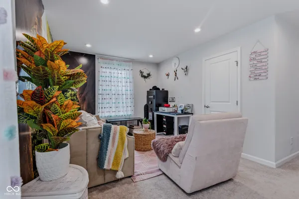 $420,000 | 275 Bohicket Road, Whiteland, IN 46184