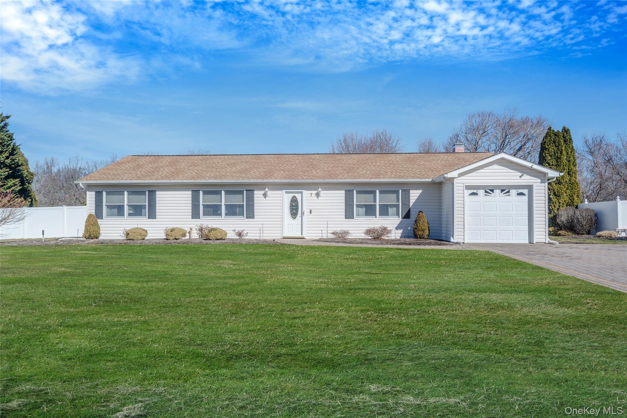 7 Hemlock Road Mount Sinai, NY 11766 - Photo 1 of 1 Gallery Image 1