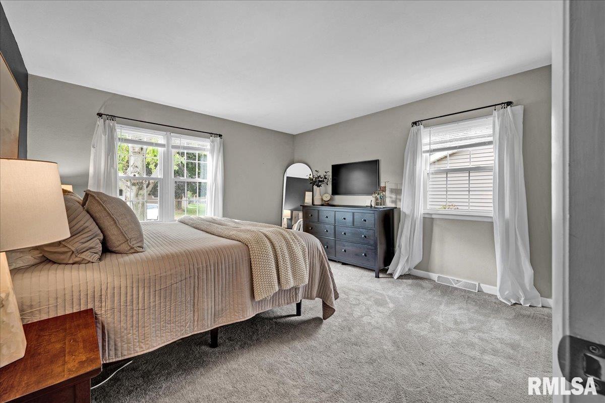 1156 Brentwood Road Morton, IL 61550 - Photo 10 of 43 Gallery Image 10