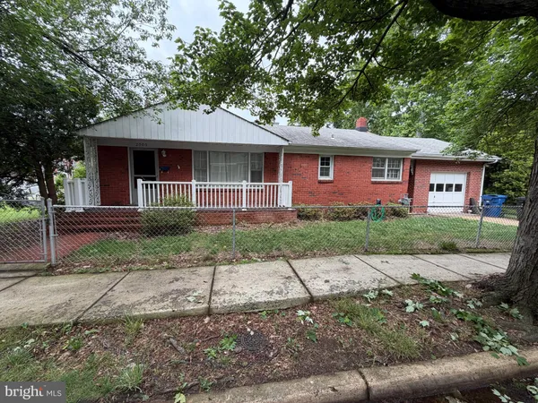 $3,750 | 2000 La Grande Avenue, Alexandria, VA 22301