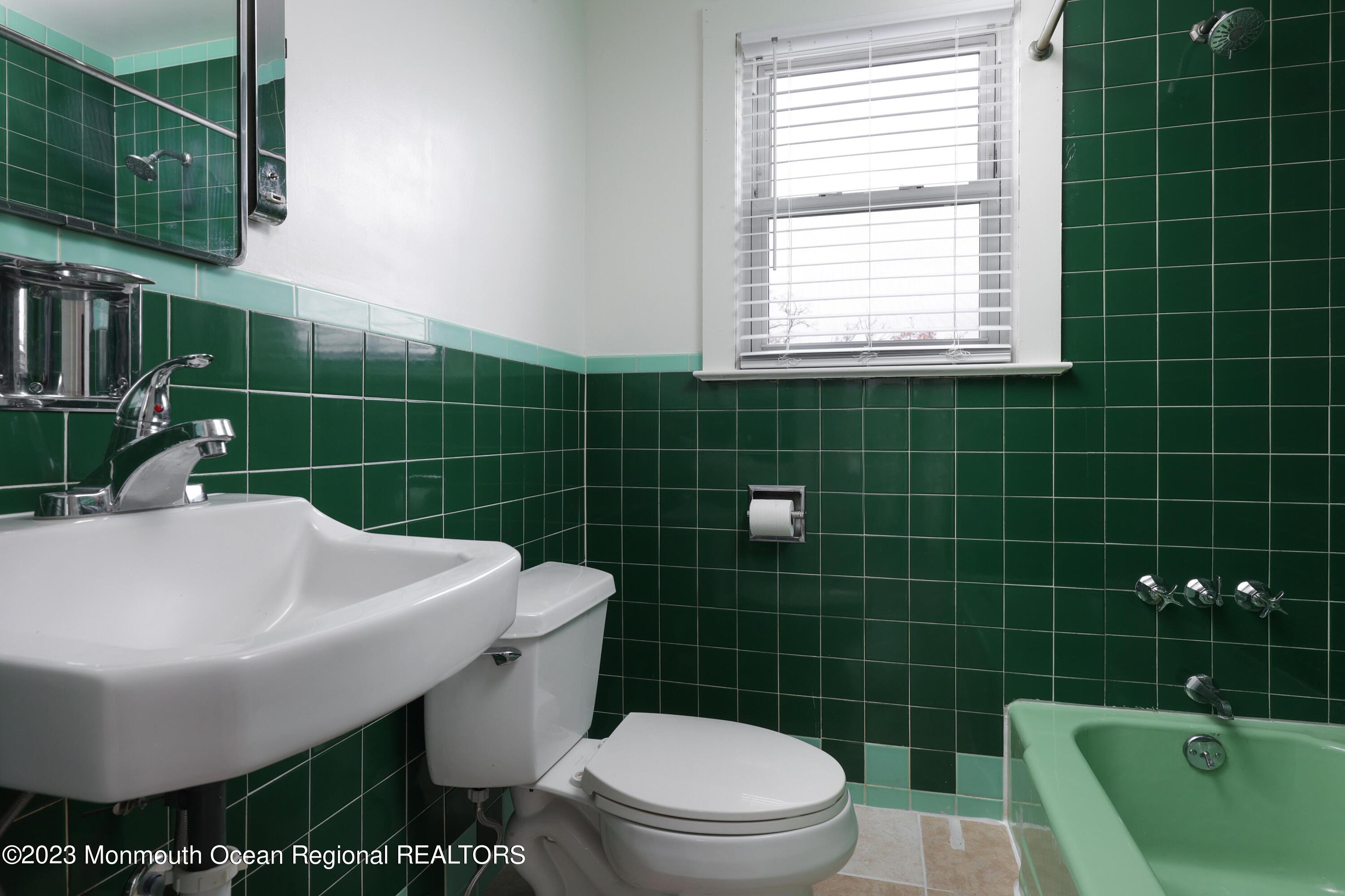 Cherry Tree Farm Road Middletown, NJ 07748 - Photo 7 of 18 758A3255