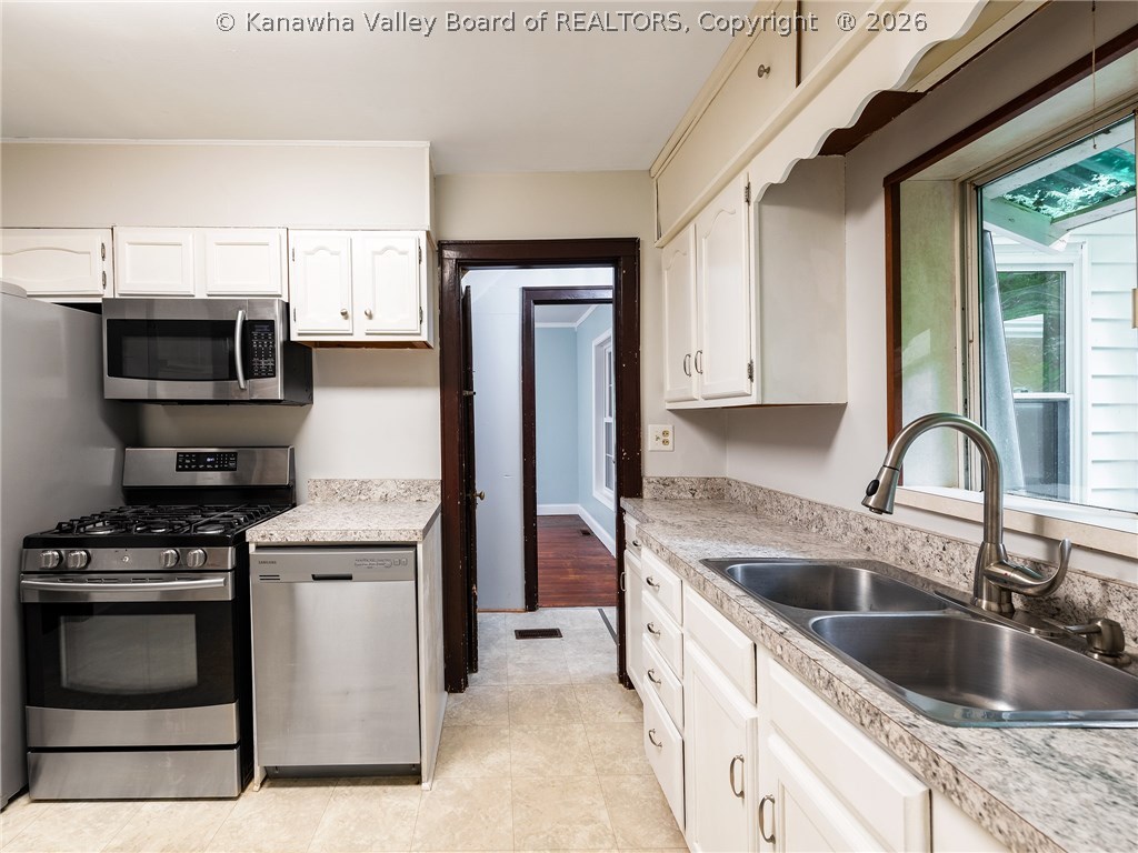 1490 Quick Road Elkview, WV 25071 - Photo 6 of 22 Gallery Image 6
